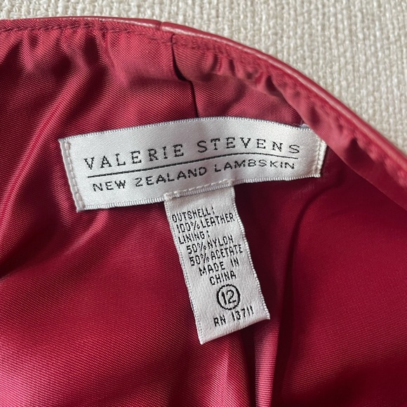 Red Leather Valerie Stevens Skirt - Picture 3 of 4